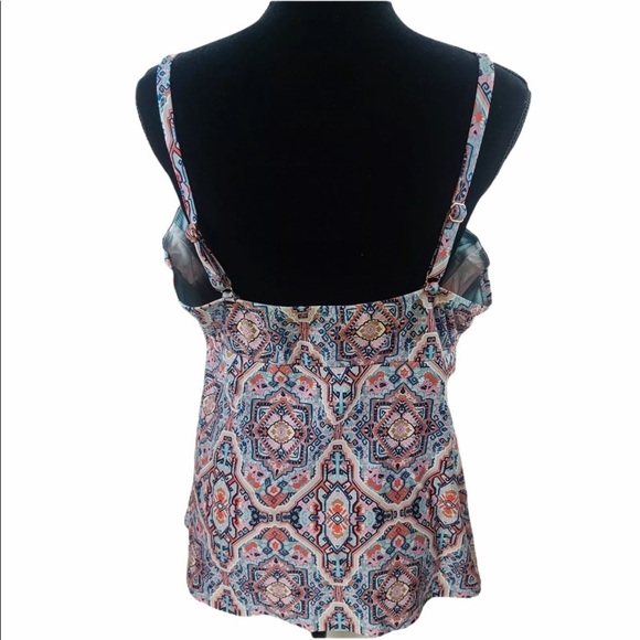 RAISINS Curve Aries Tankini Swimsuit Top - Picture 2 of 10